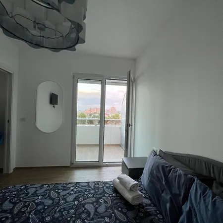 Apartament The #6 Howme